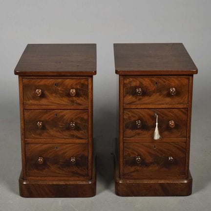 PAIR OF VICTORIAN MAHOGANY BEDSIDE CHESTS (2) 
eac