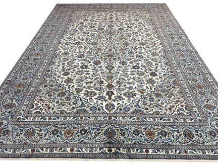 FINE PERSIAN KURK KASHAN CARPET 
397cm x 293cm