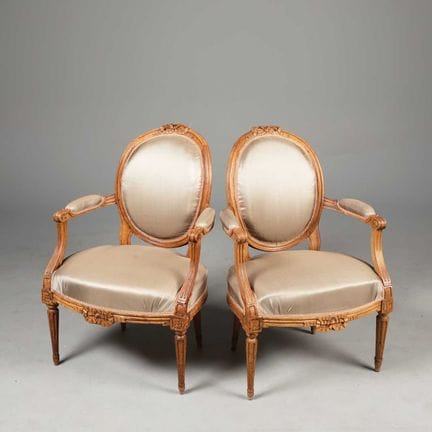 PAIR OF FAUTEUILS BY ETIENNE MEUNIER 
Louis XV, mi