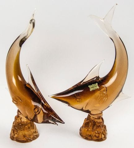 Paire de sculptures représentant des espadons ou d