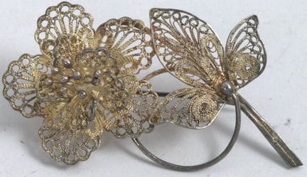 925 sterling silver flower-shaped brooch