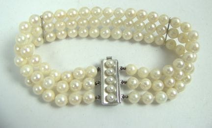 3-row genuine pearl bracelet with an 835 silver cl