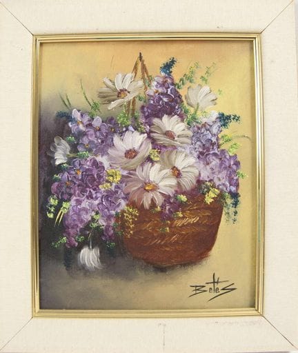 布面油画《盛开鲜花的静物》，右下角签名“Betés”，配木框。整体尺寸：高约34.5厘米，宽约29.