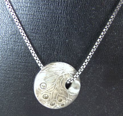 Necklace with pendant, 835 silver.