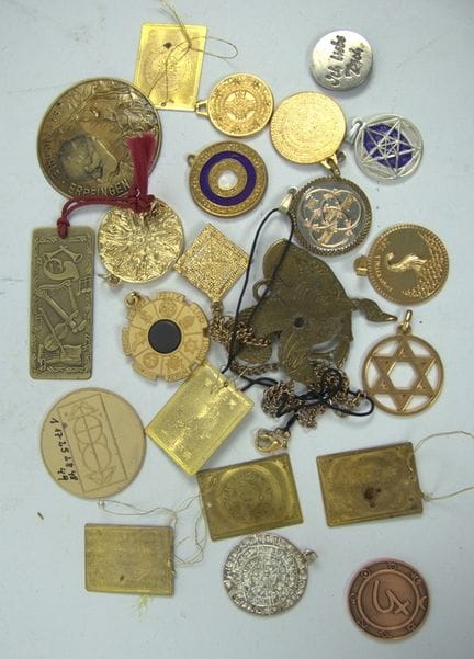 Lot of pendants and medals from a liquidation sale
