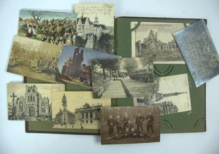 Fotoalbum mit Karten und Fotografien, meist 1. Wel