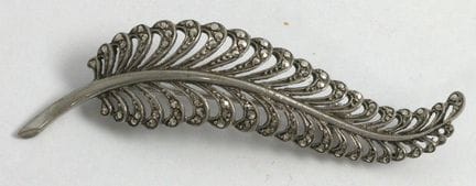 Art Nouveau-style "Feather" brooch in 835 silver w