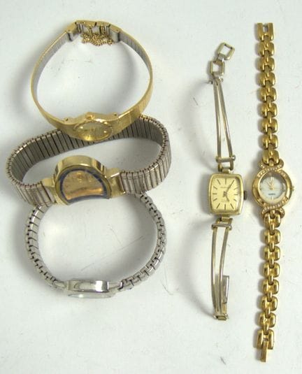 Orologi da polso da donna Lot provenienti da una l