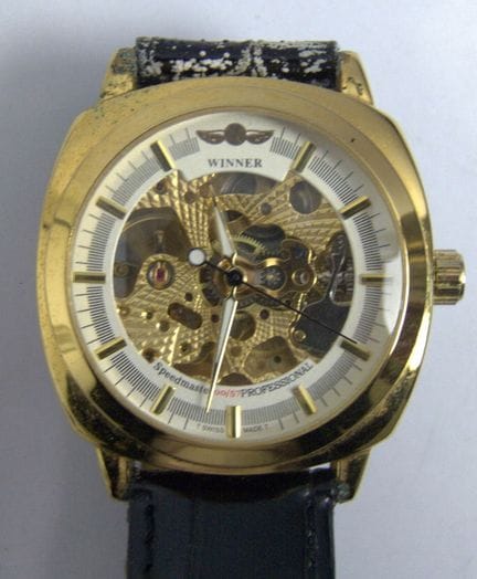 Orologio da polso da uomo, modello scheletrato del