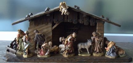 Handgeschnitzte WeihnachtsKrippe mit insgesamt 13 