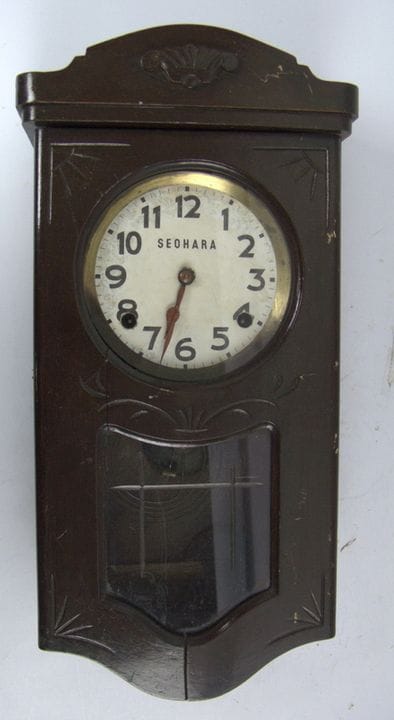 Antiker Regulator Seohara, um 1920. Holzgehäuse, S