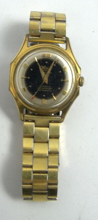 Orologio da polso da uomo VOIGT a carica manuale. 