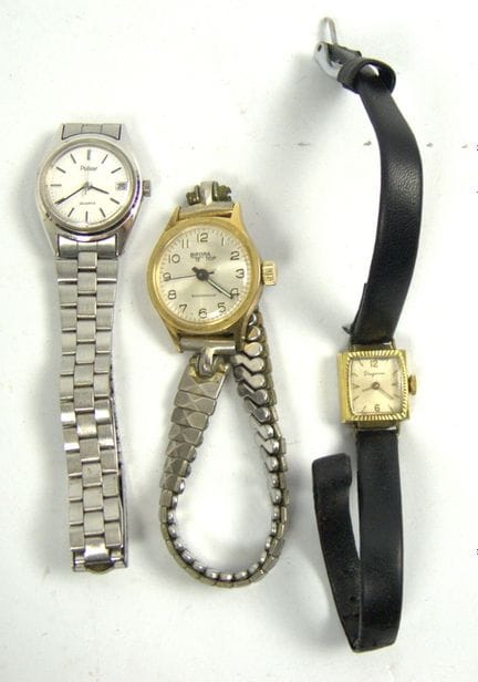 Drei Damen Armbanduhren aus Auflösung, 2x mechanis