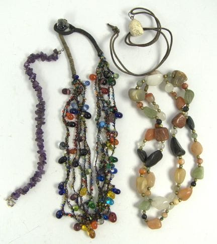 Lot Halbedelsteinschmuck aus Auflösung