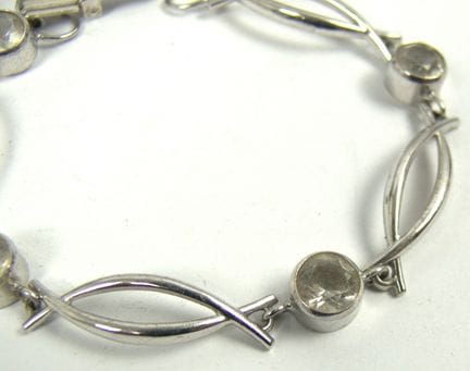 Bracciale con cristalli di rocca incastonati, punz