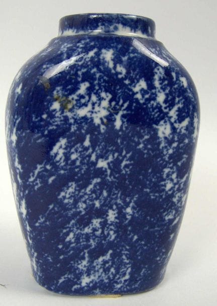 Keramik Vase, Wohl Rösler Bavaria. Blau-weiß gespr