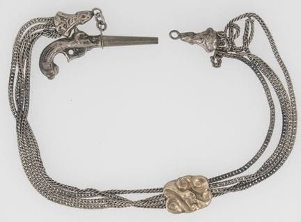 Catena da orologio in stile Biedermeier con ciondo