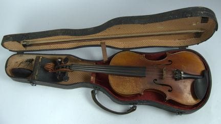 Vintage akustische Violine. Im Original Koffer. Au