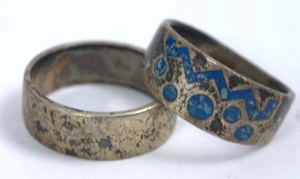 Due anelli in argento 925.
