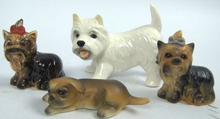 Vier Goebel Hunde, dabei Westie, 2x Yorkshire Terr
