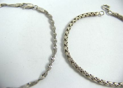 Zwei 925er Silber Armbänder.