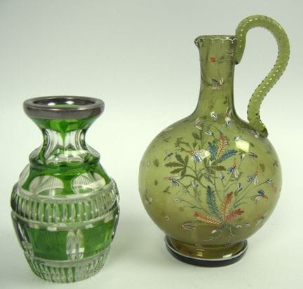 Lot Glas aus Auflösung, bestehend aus grüner gesch