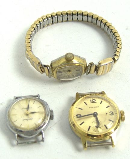 3 Damen Armbanduhren mechanisch aus Auflösung. Fun