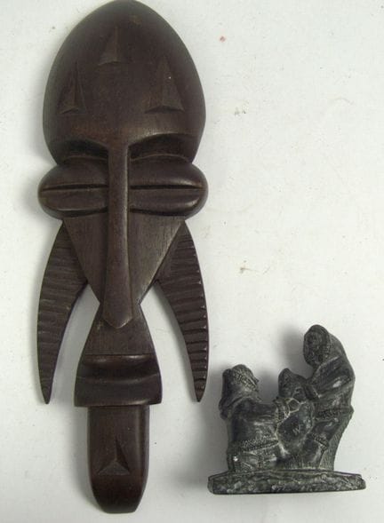 Inuit Figur "Paar mit Robbe" A Wolf Original sowie