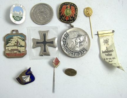 Lot of pins and medals, including items from the 2