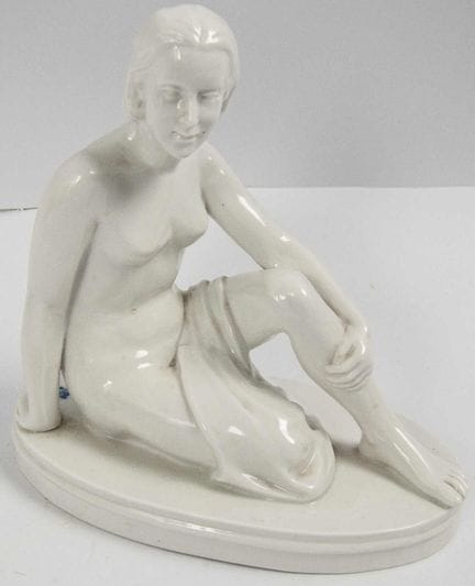 Art Deco Porzellanfigur "Badende" gemarkt Aelteste