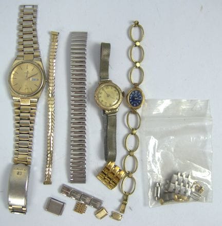 Piccolo lotto per l'orologiaio.