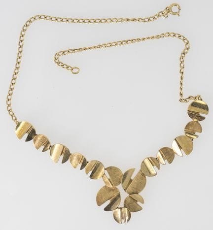 Costume jewelry necklace from the 1970s, gold-plat