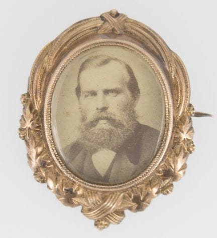 Biedermaier Photo Brooch