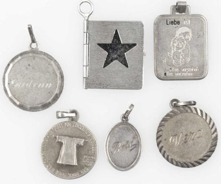 Lot of pendants from a liquidation, 6 pieces total