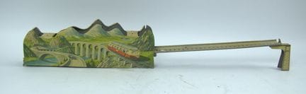 Technofix 出品的平版印刷金属玩具“Mountain Express”。长约 40 厘米。有