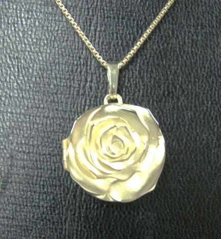 Necklace with pendant, 925 silver with gold platin