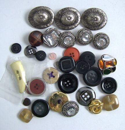 A variety of buttons, including some older pieces.