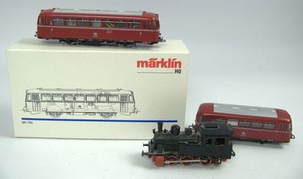 Märklin, Schienenbus 3016, in OVP, mit Beiwagen, H