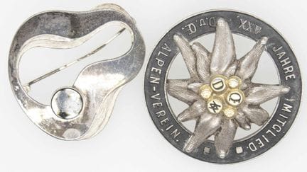 Two brooches, 800 silver.