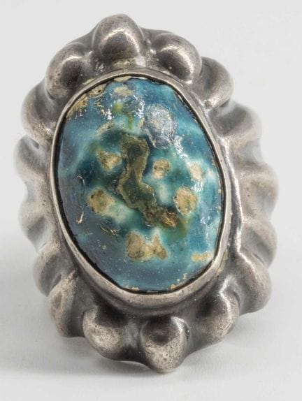 Majolica-style ring, hallmarked silver. 10 g
