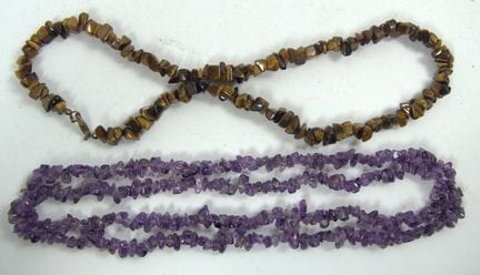 Zwei Ketten aus Auflösung, 1x Amethyst und 1x Tige