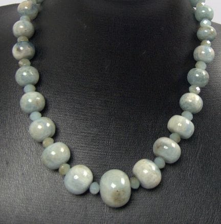 Opulente Aquamarin Kette. Länge ca. 47 cm
