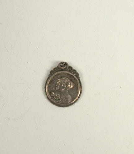 Beautiful 800-silver Art Nouveau pendant
