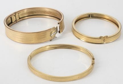 3 vintage AM-Gold double bracelets.