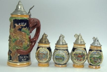 Lot Bierkrüge, dabei 1x mit plastischem Fuchs als 