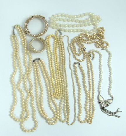 Lot Mode Perlenschmuck aus Auflösung, teilweise mi