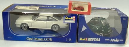 Lot Modellautos, dabei Revell Opel Manta GT/E, 1:1