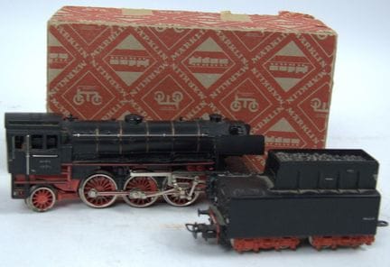 Märklin DA 800，BR 23型蒸汽机车，BN 23 014。H0轨距。原厂包装完好。功能