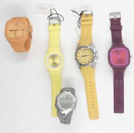 Lot of women's wristwatches, various models and co