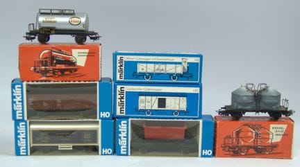 Märklin H0, Lot Güterwagen in OVP, dabei 4622, 452